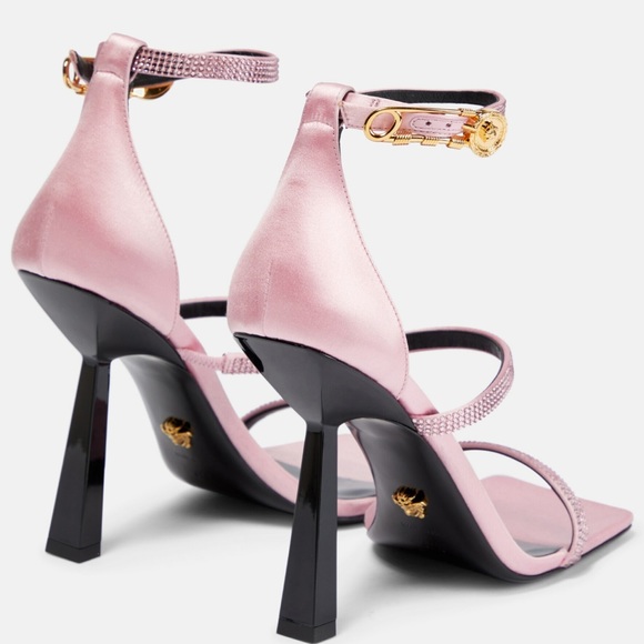 Fendi x Versace Pink Satin Crystal Embellished Ankle Strap Sandals - Picture 4 of 13